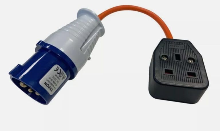 Mains Hook Up 13a Trailing Socket