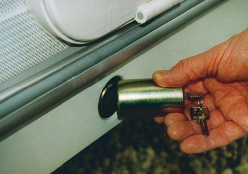 Stronghold Caravan Corner Steady Insurance Approved Leg Lock