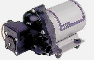 Shurflo Trail King Water Pump 20psi 7l/min – With fittings
