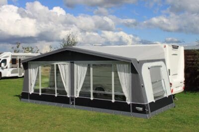 Camptech Kensington Inflatable Awning Size 12 - 925-950cm
